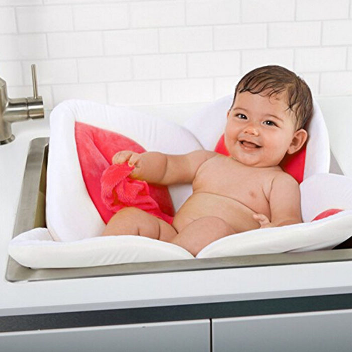 מושב תינוק לאמבטיה בצורת פרח