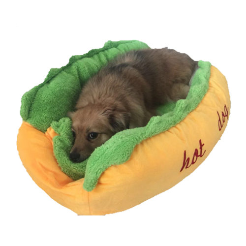 מיטת נקניקיה "HOT DOG" לכלב עם כריות מחממות ונוחות מירבית