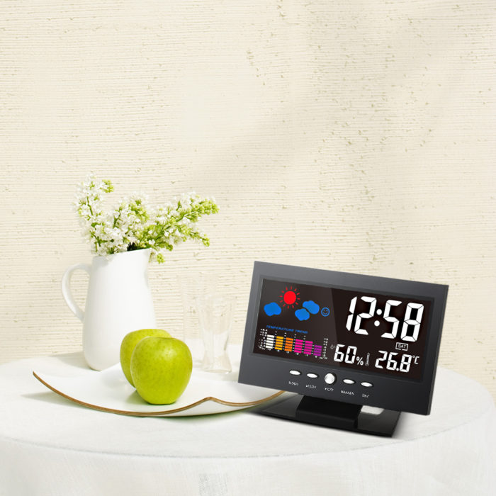 שעון דיגיטלי עם מסך לד המפרט מזג אוויר,תאריך ועוד