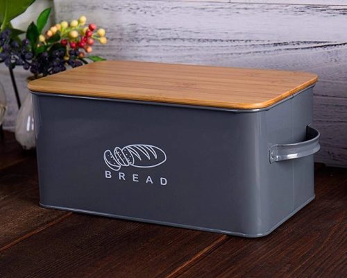 קופסה לאחסון לחם עם מכסה עץ המשמש גם בתור קרש חיתוך