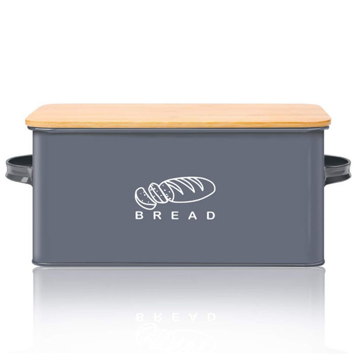 קופסה לאחסון לחם עם מכסה עץ המשמש גם בתור קרש חיתוך