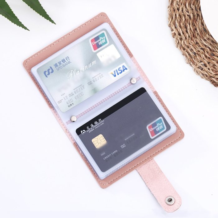 ארנק להחזקת עד 26 כרטיסי אשראי במגוון צבעים