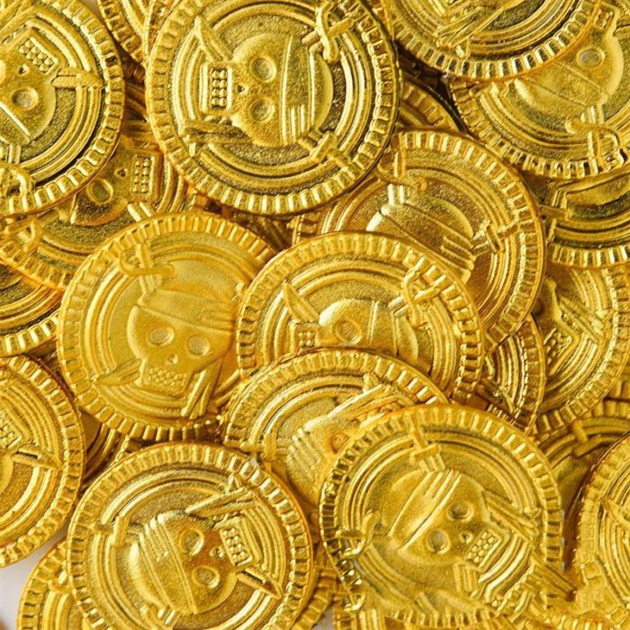 100 מטבעות זהב מפלסטיק