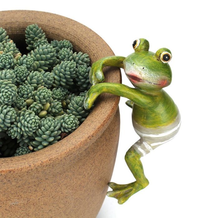 סט פסלוני צפרדע לגינה (4 יח')
