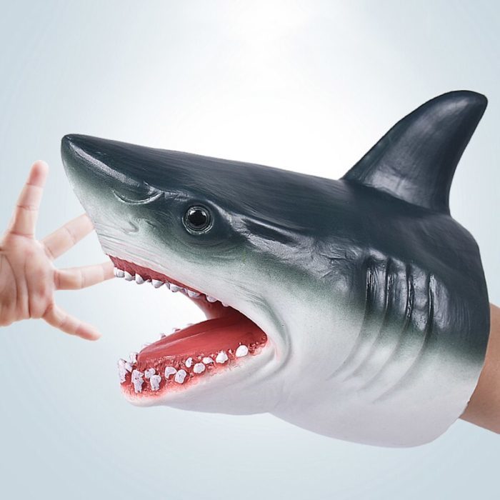 בובת יד תלת מימדית בצורת כריש