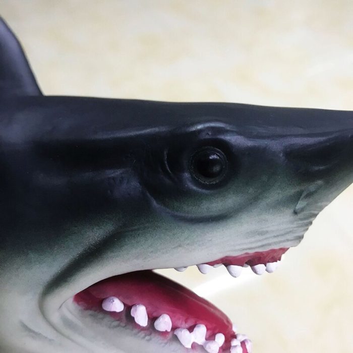 בובת יד תלת מימדית בצורת כריש