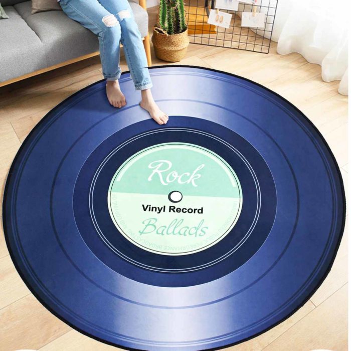 שטיח לחדר בצורת תקליט
