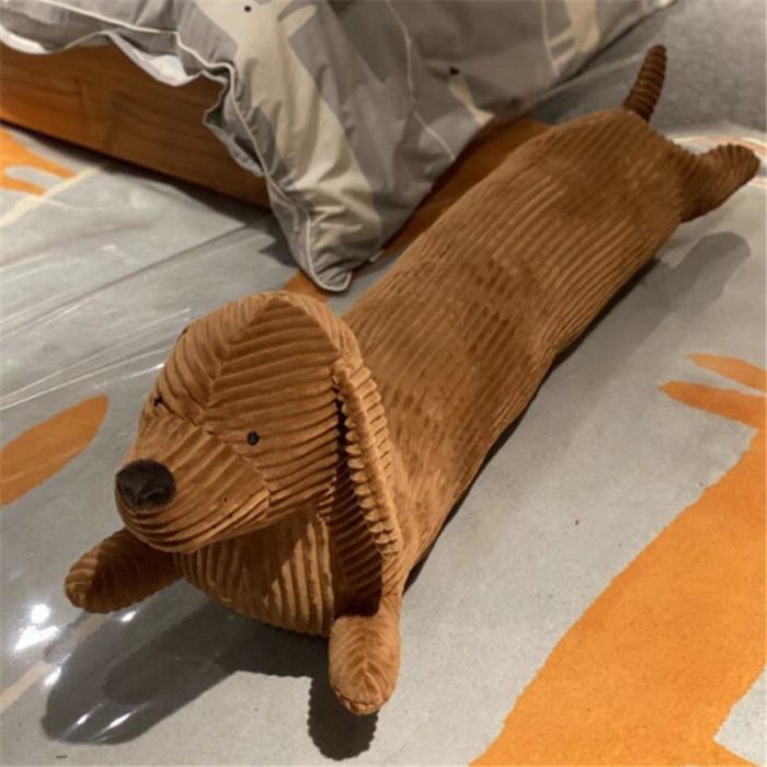 כרית ארוכה בצורת תחש - כלב נקניקיה