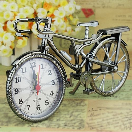 שעון שולחני בצורת אופניים