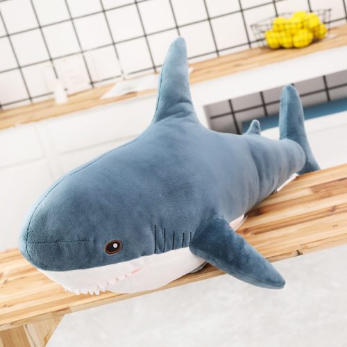 בובה רכה בצורת כריש