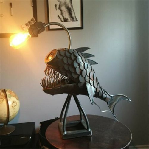 מנורה בצורת דג חכאי