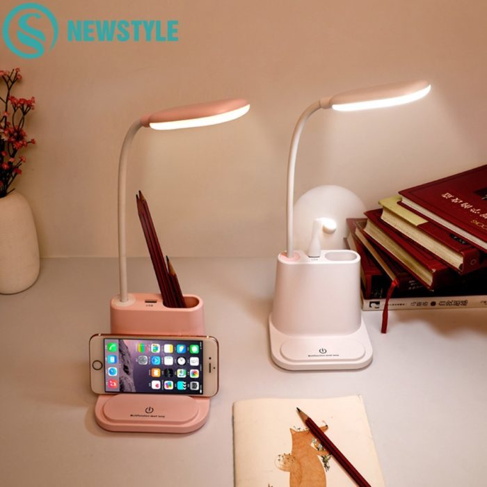 מנורת שולחן עם מאוורר מובנה באמצעות חיבור USB