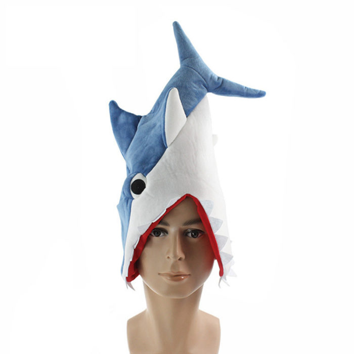 כובע מצחיק בעיצוב כריש נוגס בראש