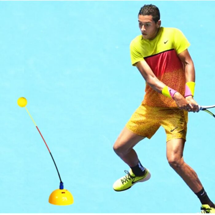 מאמן טניס נייד למתחילים ומתקדמים עם כדור שחוזר לריבאונד אוטומטי