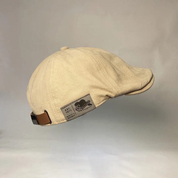 כובע קסקט קלאסי בעיצוב בריטי אלגנטי מתאים לגברים ונשים