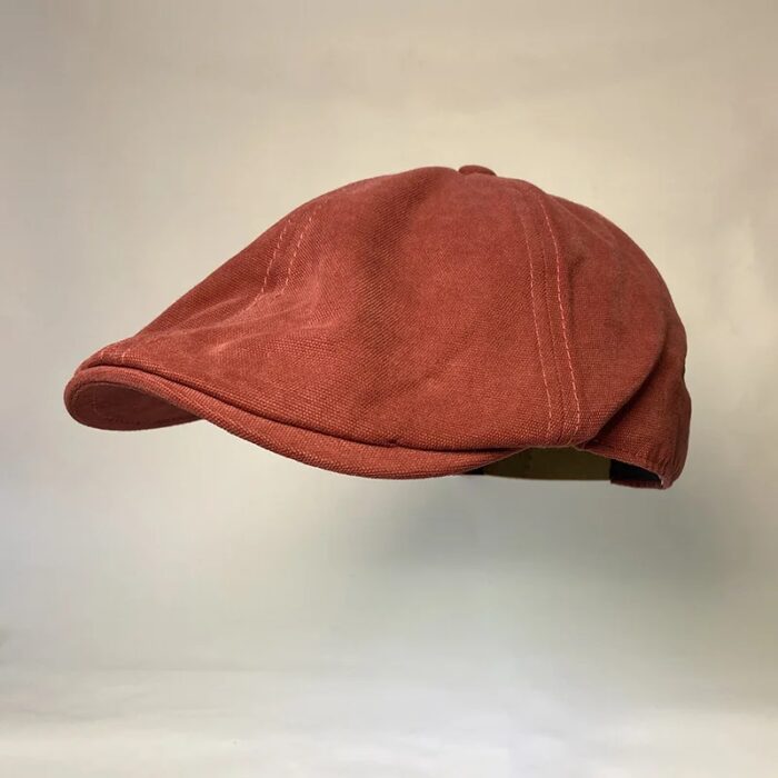 כובע קסקט קלאסי בעיצוב בריטי אלגנטי מתאים לגברים ונשים