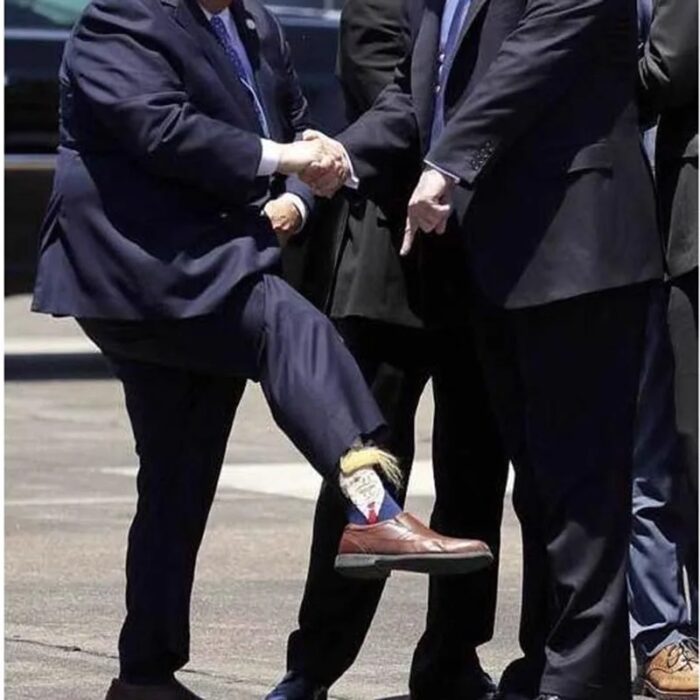 זוג גרביים מצחיקות דגם דמות הנשיא טראמפ