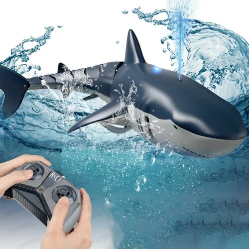 משחק כריש על שלט רחוק עם פונקציית השפרצת מים