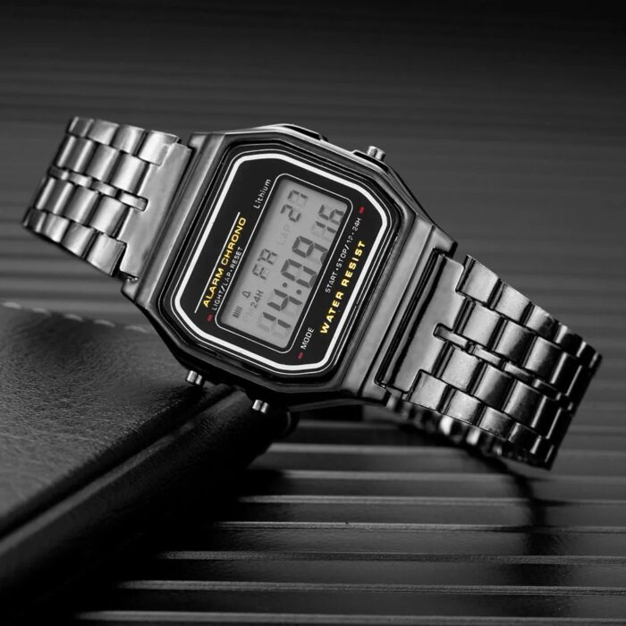שעון דיגיטלי ספורטיבי אלגנטי עם רצועת צמיד מתכת לגברים ונשים