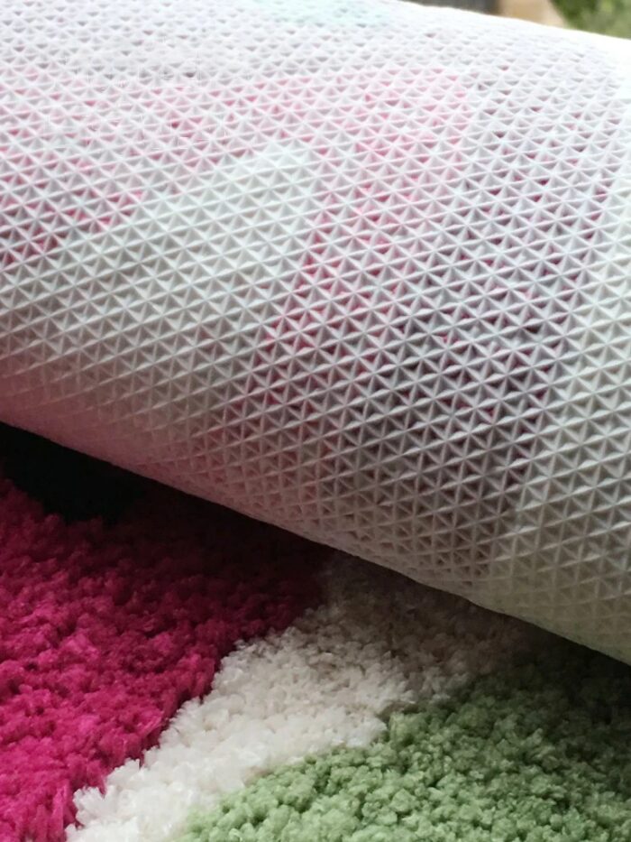 שטיחון לבית בעיצוב דובדבנים