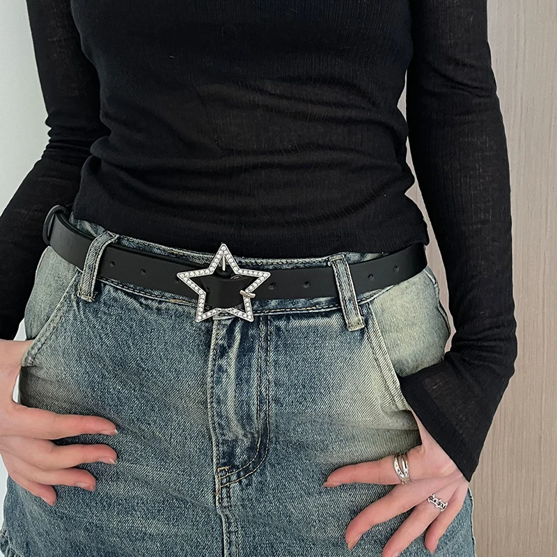 חגורה אופנתית לנשים מעור מלאכותי עם אבזם כוכב