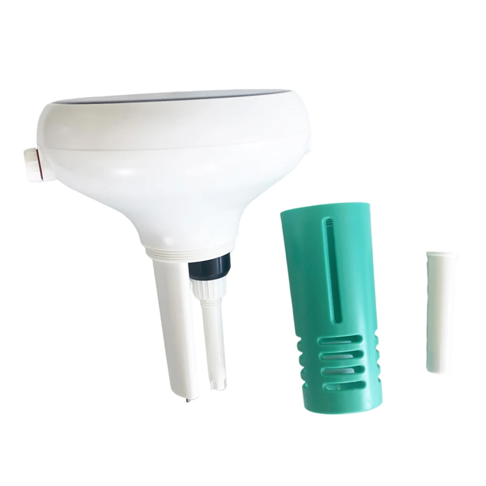 מודד איכות מים חכם 7 ב-1 לבריכות – מדידת PH, כלור, מליחות, ORP, טמפ', EC ו-TDS עם חיבור לטלפון, טעינה סולארית ו-USB, עמיד במים וצף