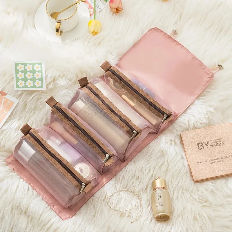 תיק קוסמטיקה וטואלטיקה נייד עם 4 תאים מתפרקים וקיבולת גדולה