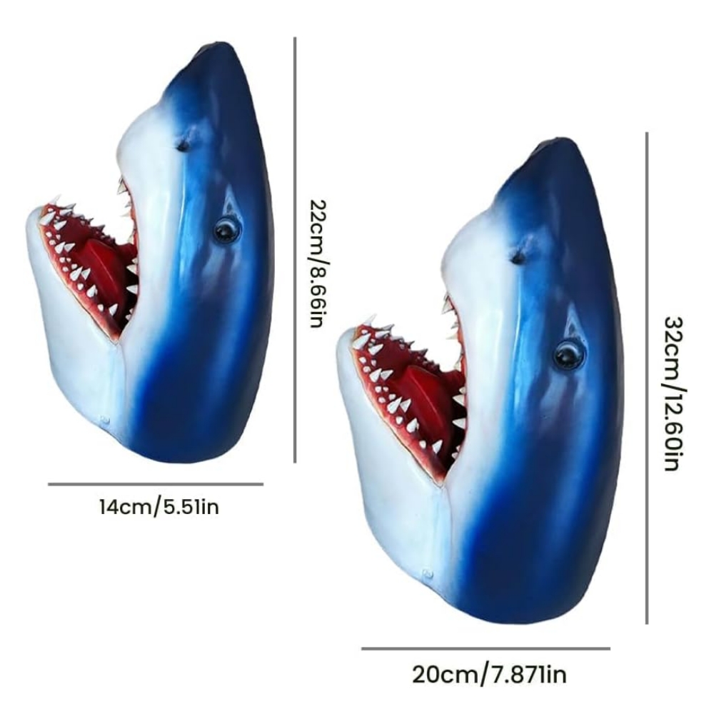פסל ראש של כריש יוצא מהאדמה לקישוט החצר והבית